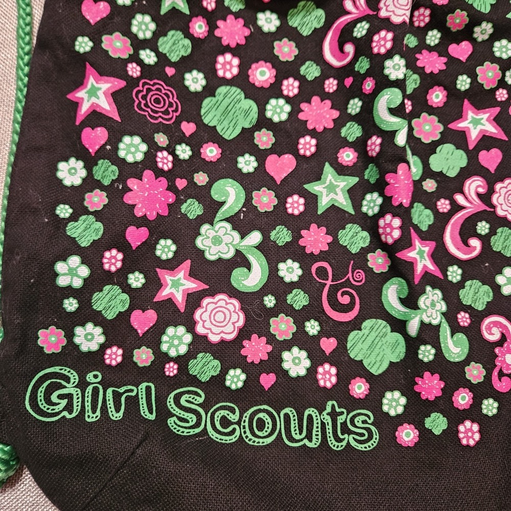 Girl Scouts Drawstring Bag Black Canvas Pink Green Floral Stars Print Washable - Picture 4 of 4